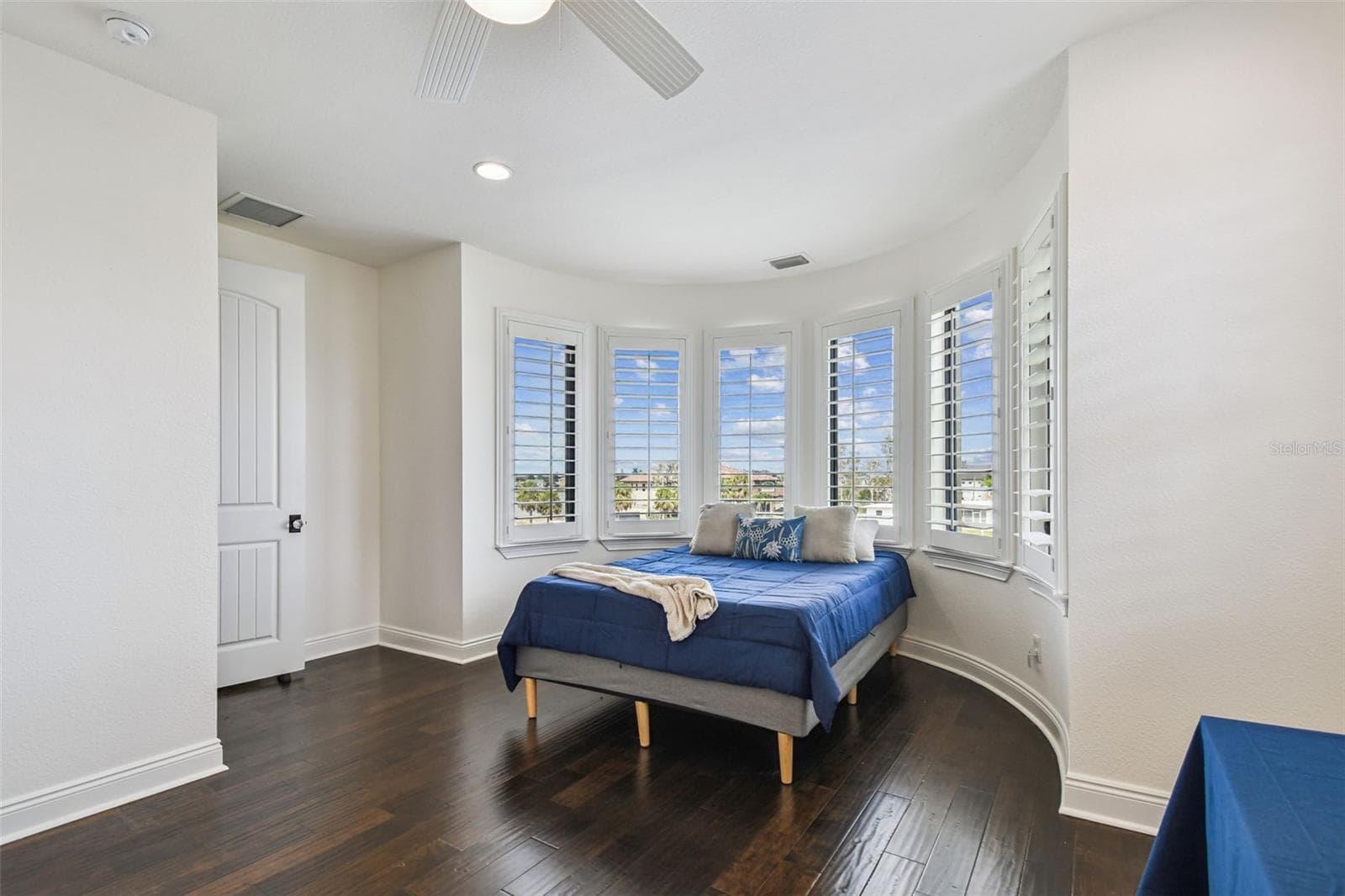 Single Family Residence at 5405 LEILANI DR, ST PETE BEACH, photo 41 of 90