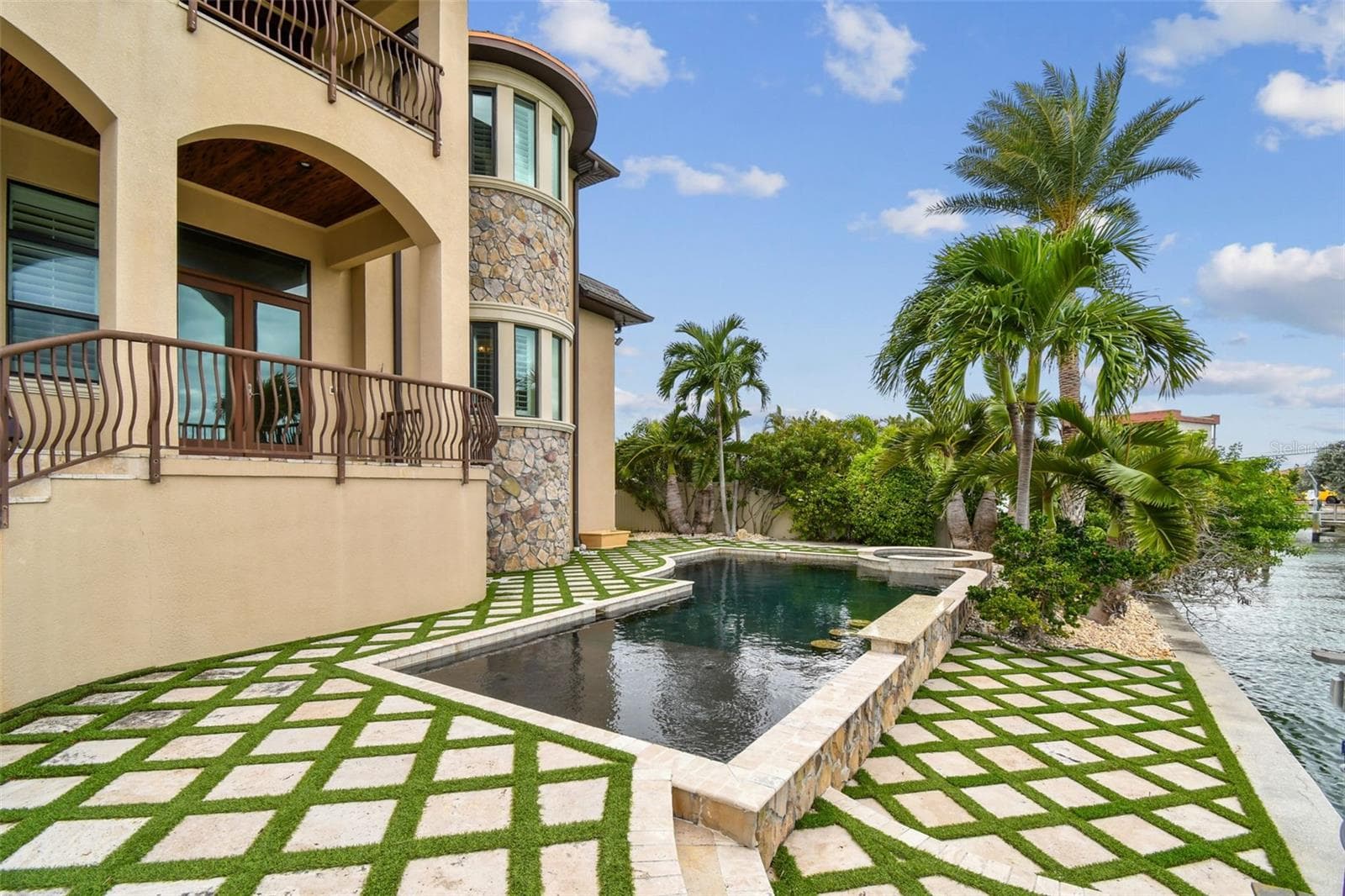 Single Family Residence at 5405 LEILANI DR, ST PETE BEACH, photo 71 of 90