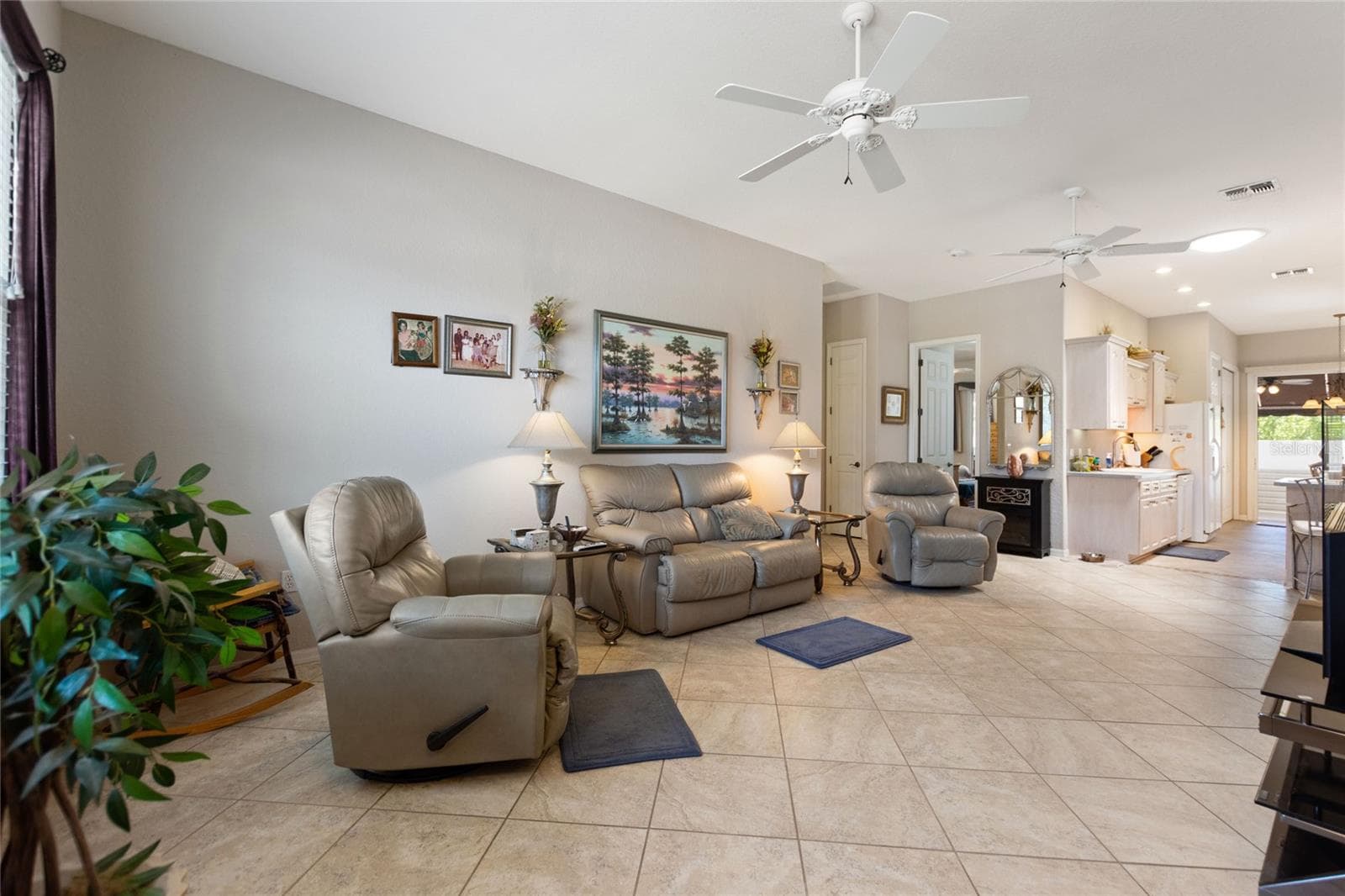 Single Family Residence at 337 MOTORCOACH DR S, POLK CITY, photo 9 of 26