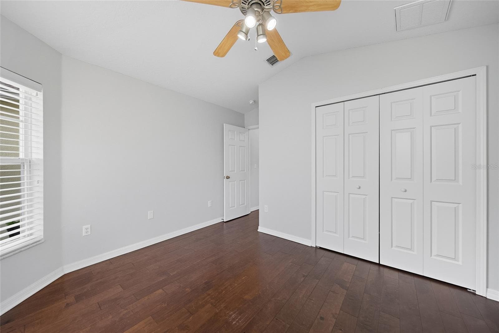 Bedroom 2 - 9427 ROLLING CIR, SAN ANTONIO
