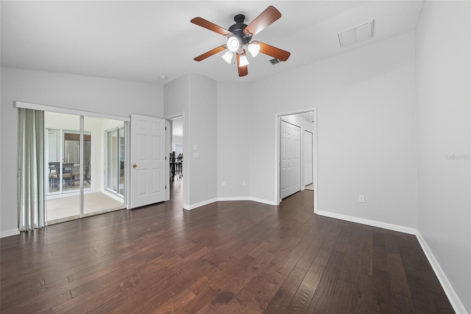 Primary Bedroom - 9427 ROLLING CIR, SAN ANTONIO
