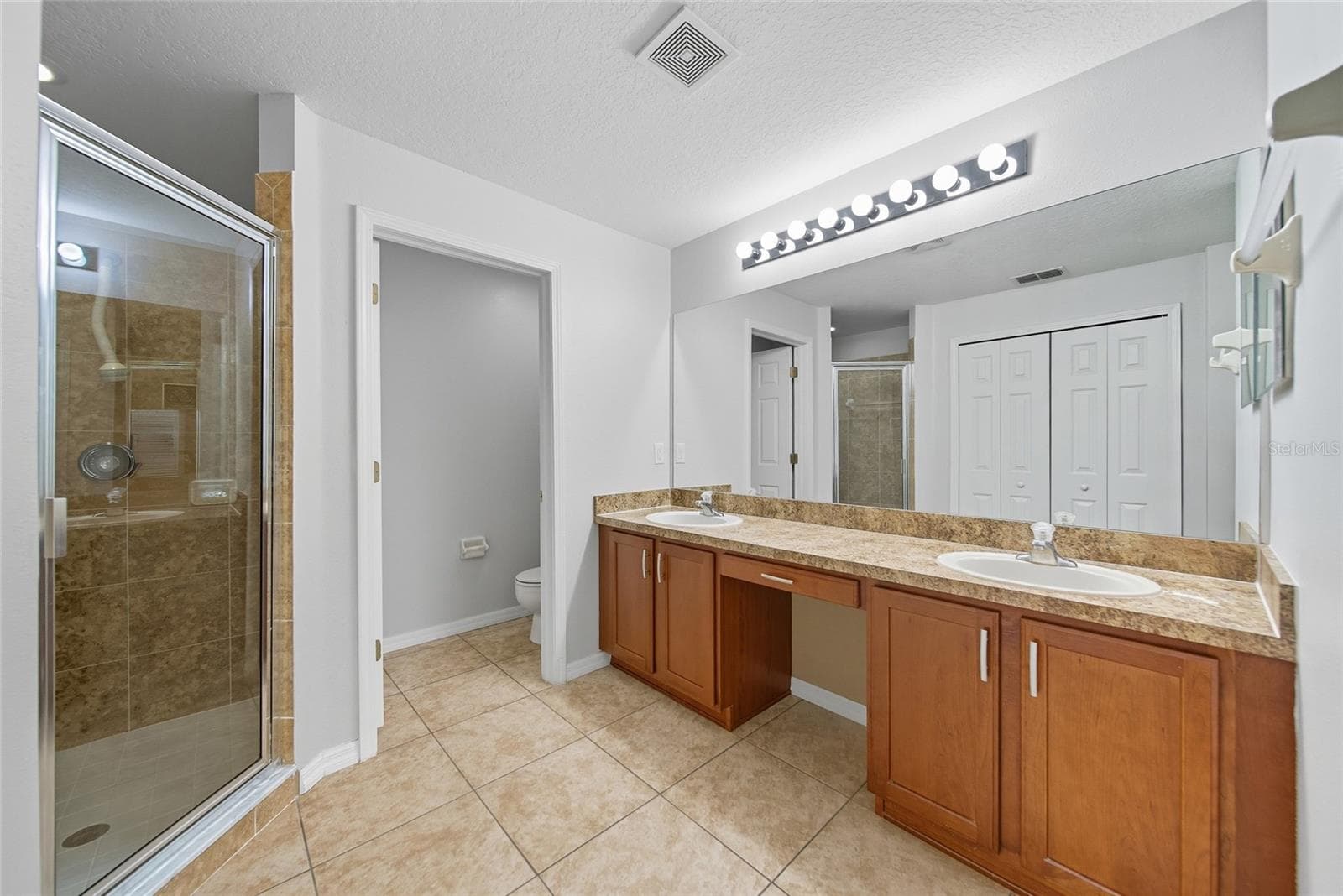 Primary Bathroom - 9427 ROLLING CIR, SAN ANTONIO