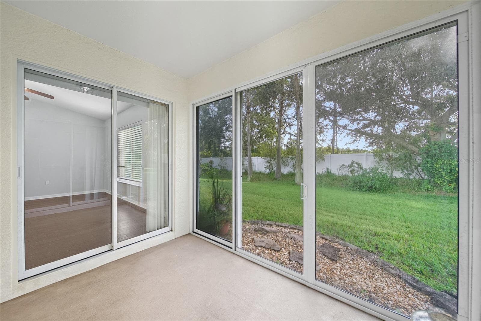 Lanai with sliding doors - 9427 ROLLING CIR, SAN ANTONIO
