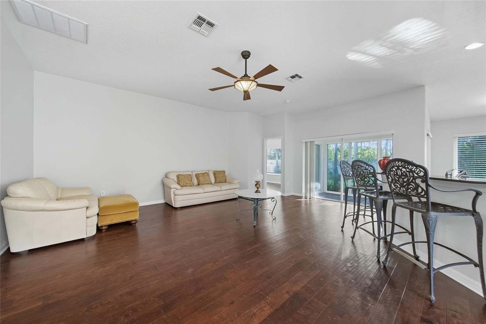 Lving Room - 9427 ROLLING CIR, SAN ANTONIO