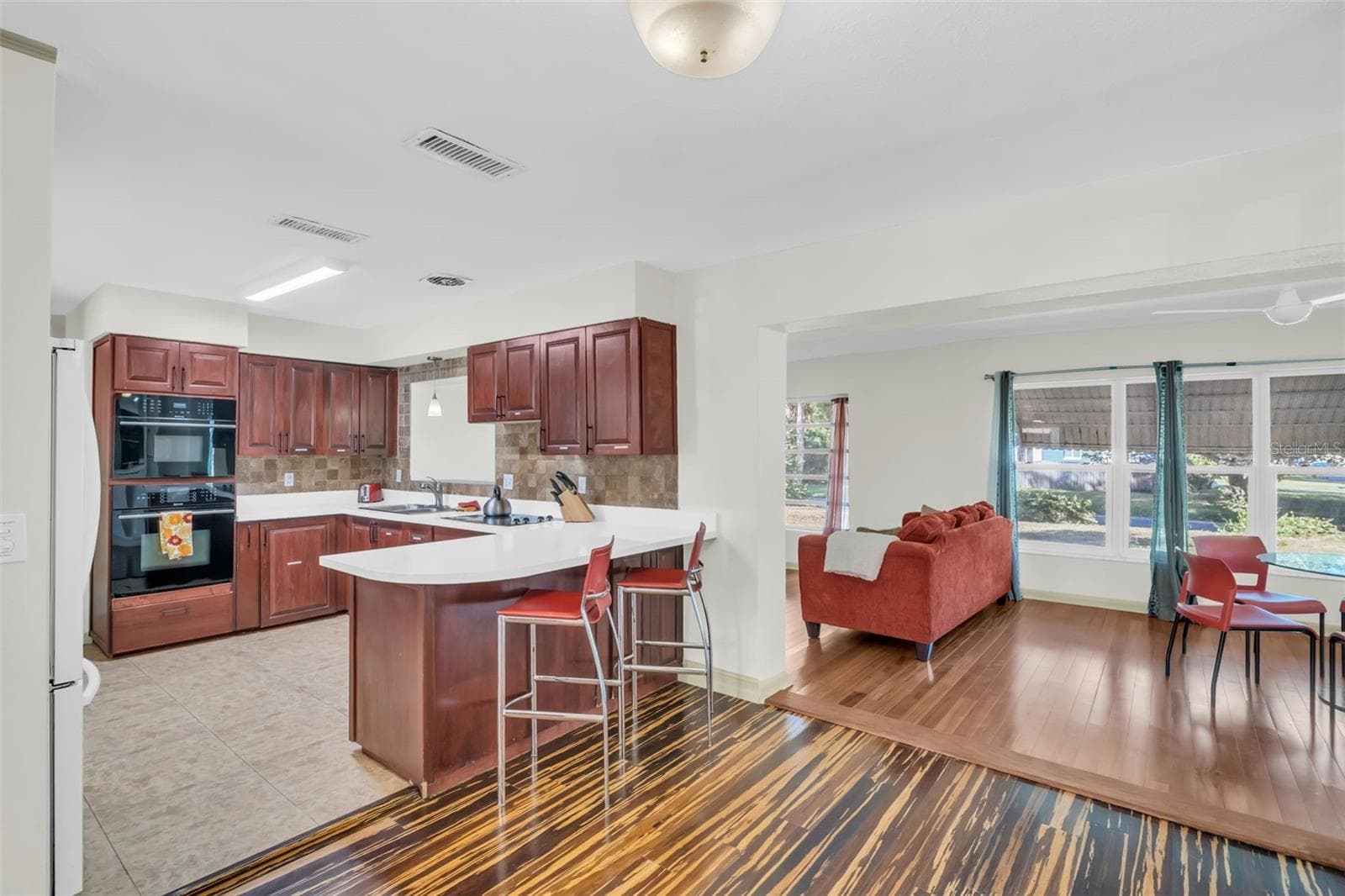 Kitchen & Fam Rm Views - 1182 NORWOOD AVE, CLEARWATER
