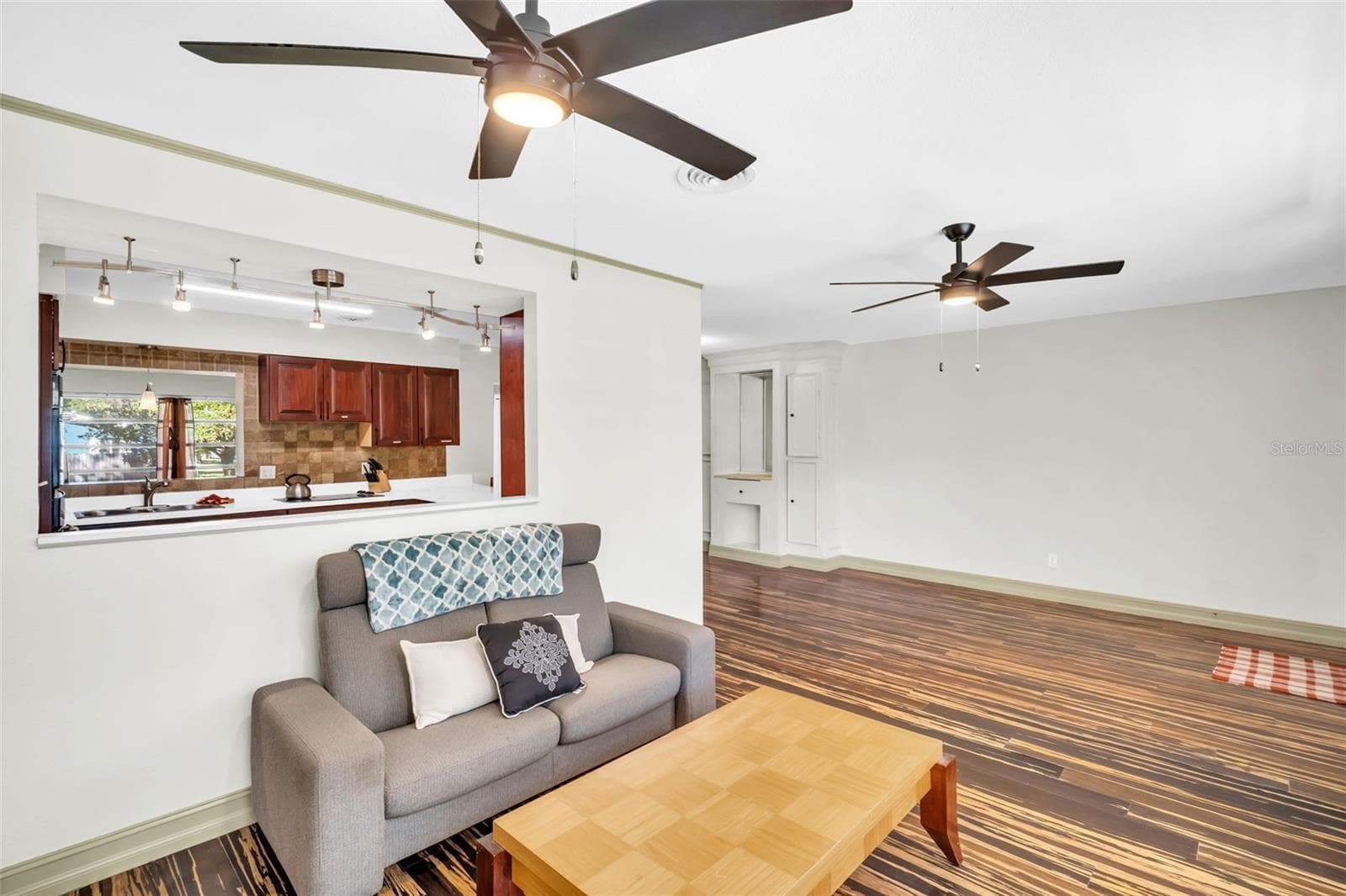 Living Romm with Kitchen View - 1182 NORWOOD AVE, CLEARWATER