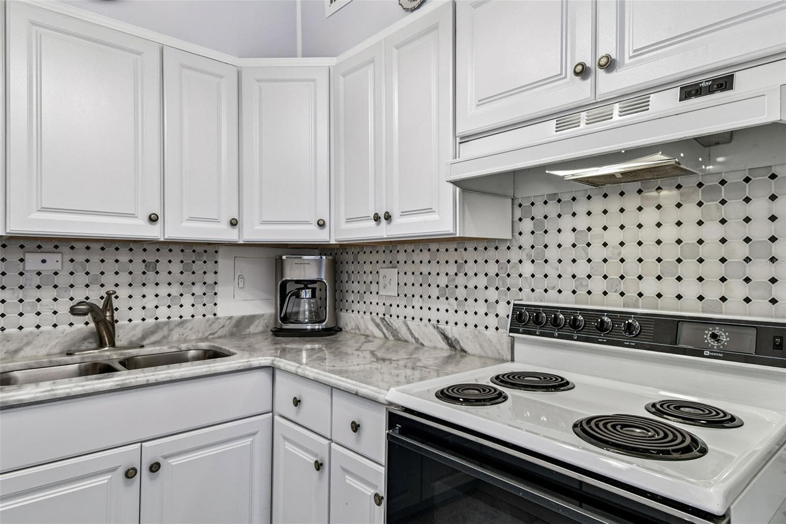Condominium at 31 ISLAND WAY #609, CLEARWATER BEACH, photo 11 of 65