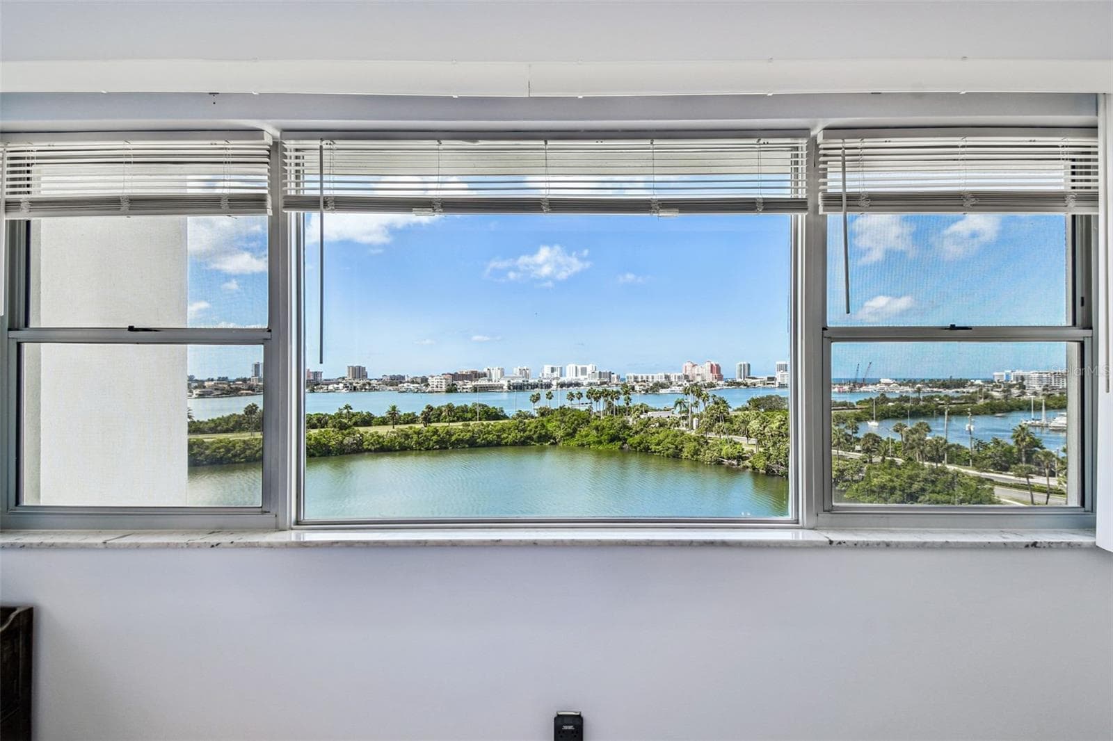 Condominium at 31 ISLAND WAY #609, CLEARWATER BEACH, photo 17 of 65