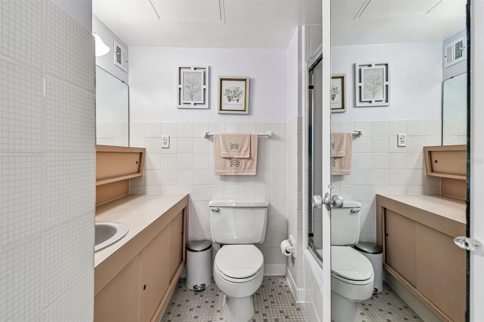 Condominium at 31 ISLAND WAY #609, CLEARWATER BEACH, photo 19 of 65