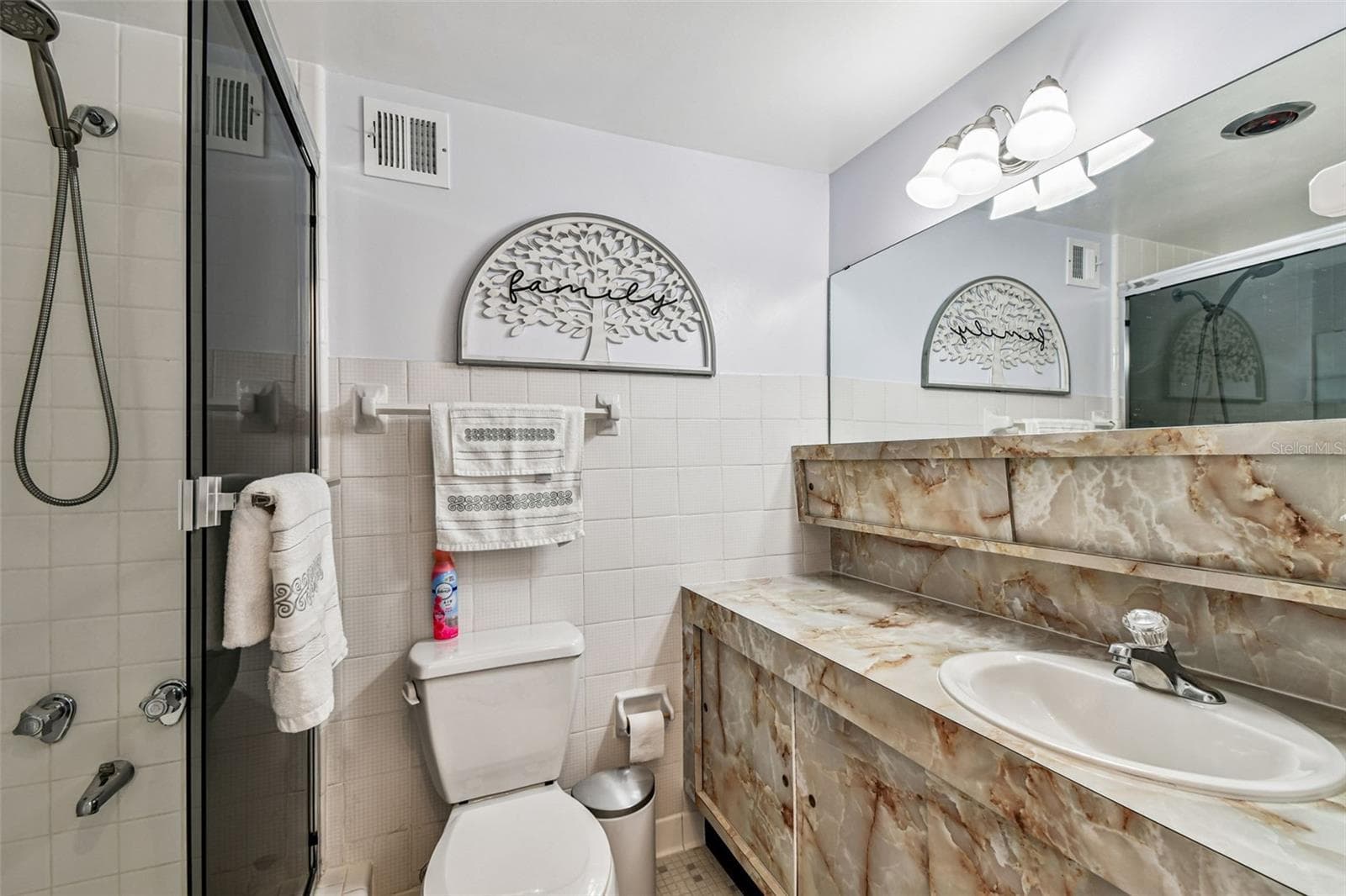Condominium at 31 ISLAND WAY #609, CLEARWATER BEACH, photo 32 of 65