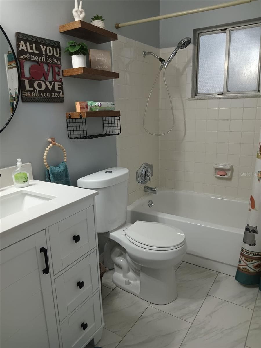 Single Family Residence at 10700 GARDENWOOD RD, ORLANDO, photo 10 of 23