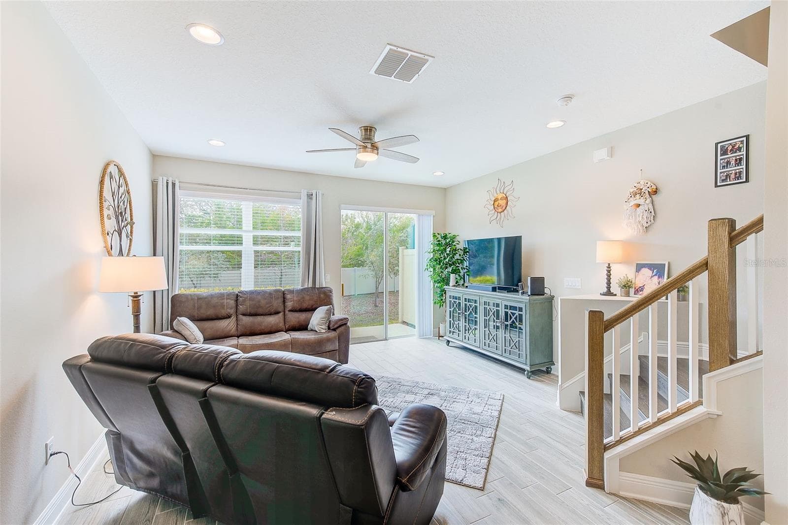 Townhouse at 2441 FOGGY CREEK CIR, CLEARWATER, photo 15 of 36