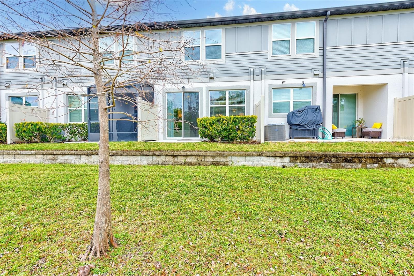 Townhouse at 2441 FOGGY CREEK CIR, CLEARWATER, photo 32 of 36