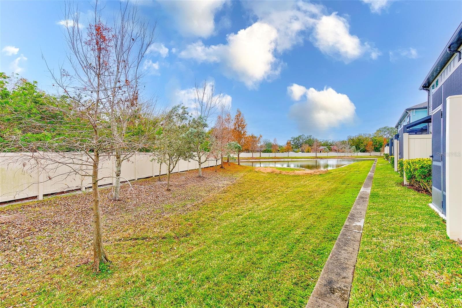 Townhouse at 2441 FOGGY CREEK CIR, CLEARWATER, photo 33 of 36
