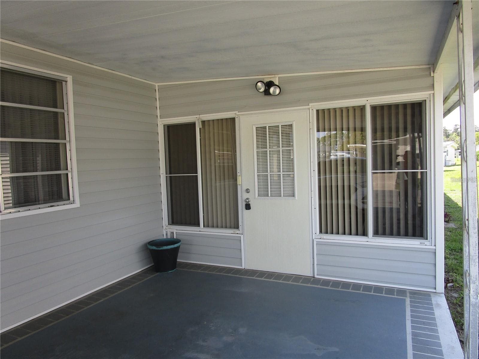 Mobile Home at 47 KONO CIR, LEESBURG, photo 3 of 28