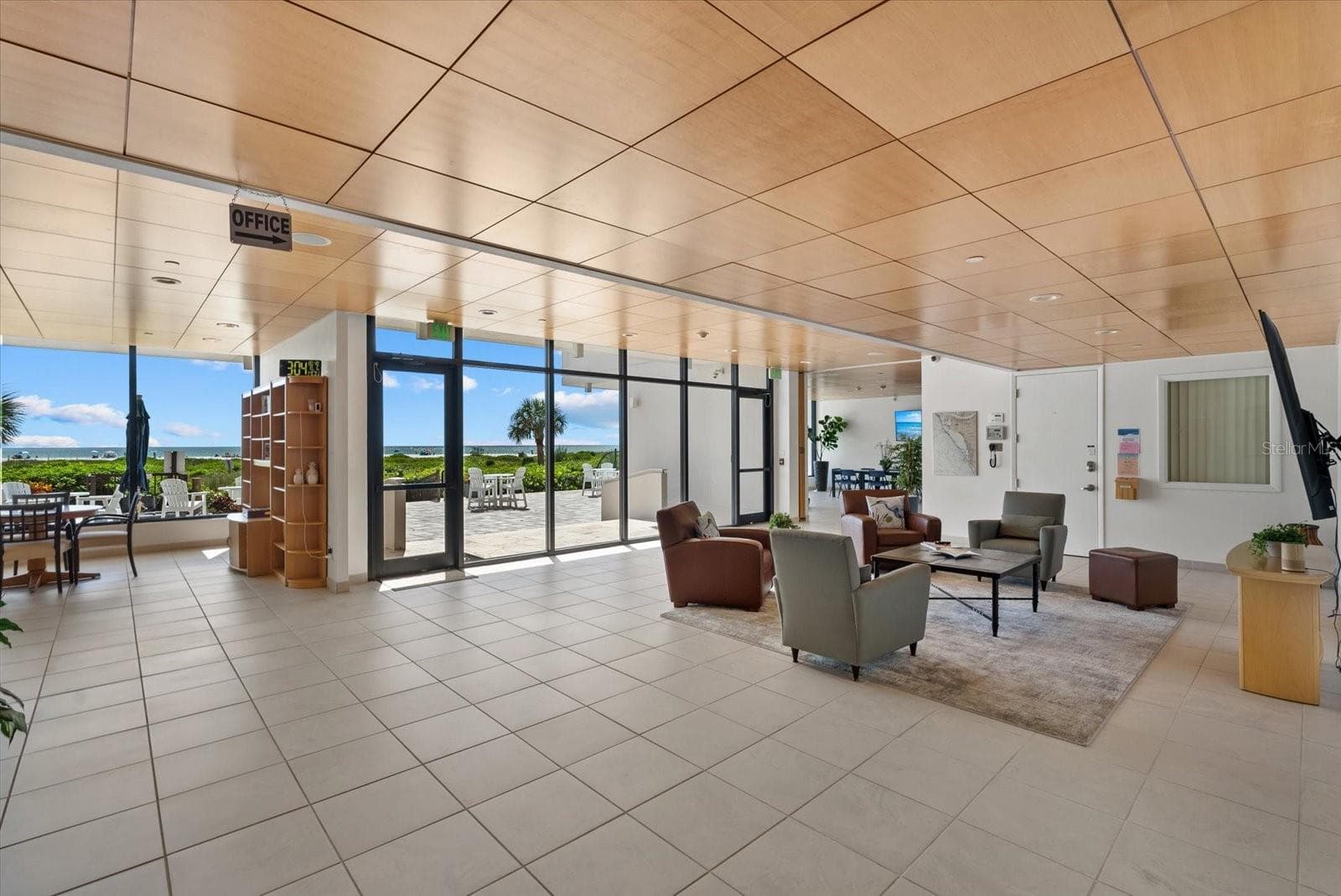 Condominium at 5400 OCEAN BLVD #9-4, SARASOTA, photo 17 of 54