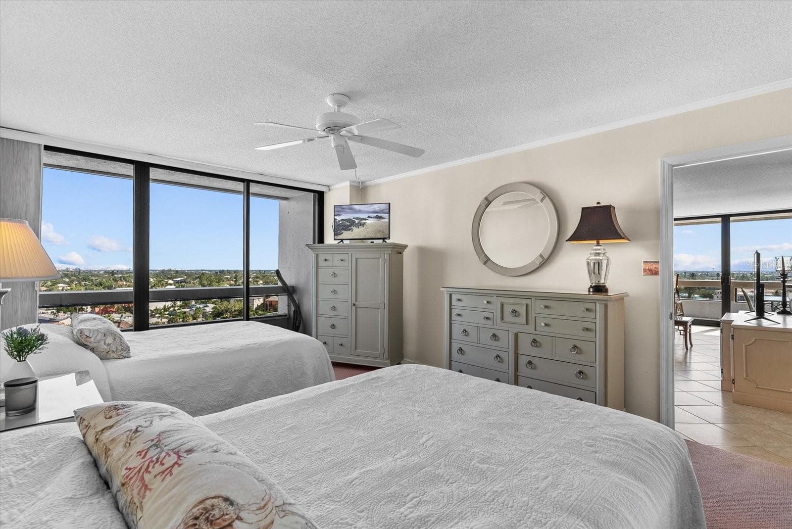 Condominium at 5400 OCEAN BLVD #9-4, SARASOTA, photo 42 of 54