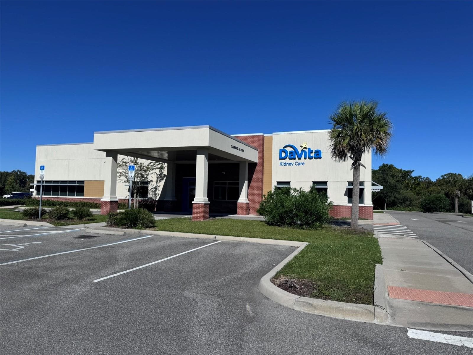 Neighbor - Davita - 945 6TH ST, DAYTONA BEACH