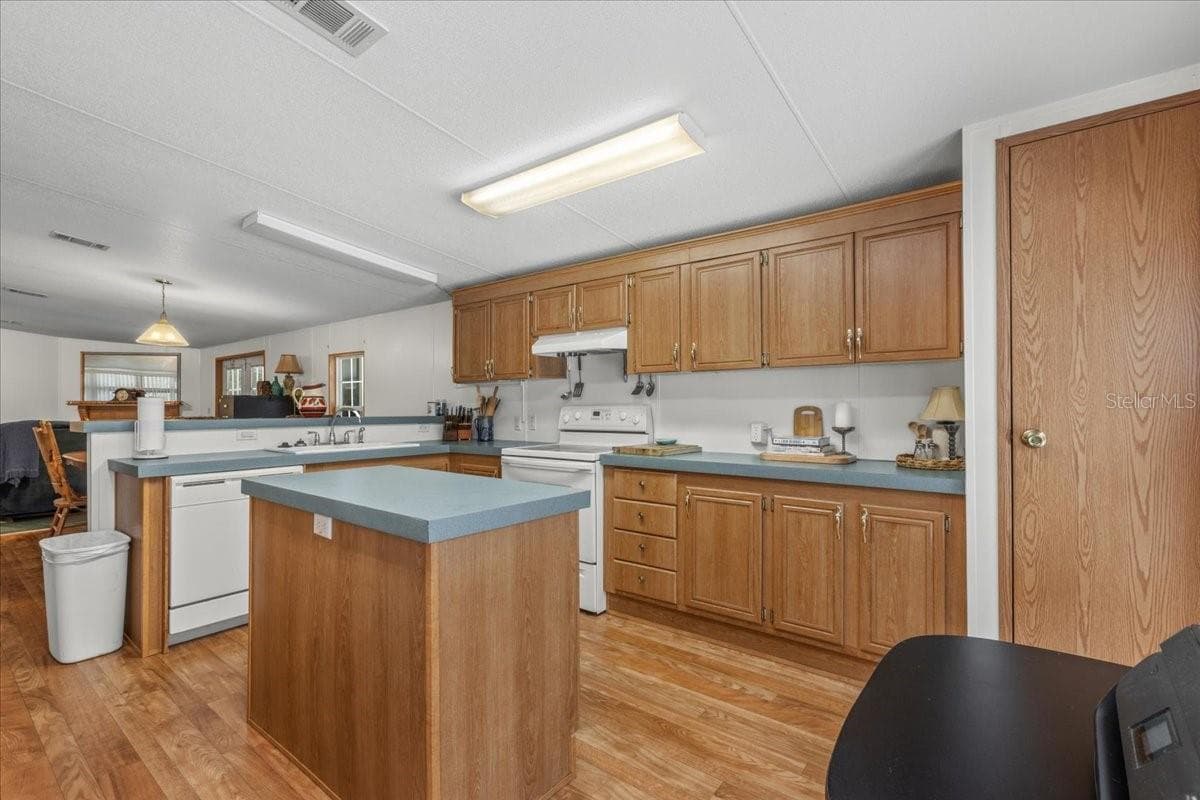 Manufactured Home at 1549 NE 642ND ST, OLD TOWN, photo 13 of 39