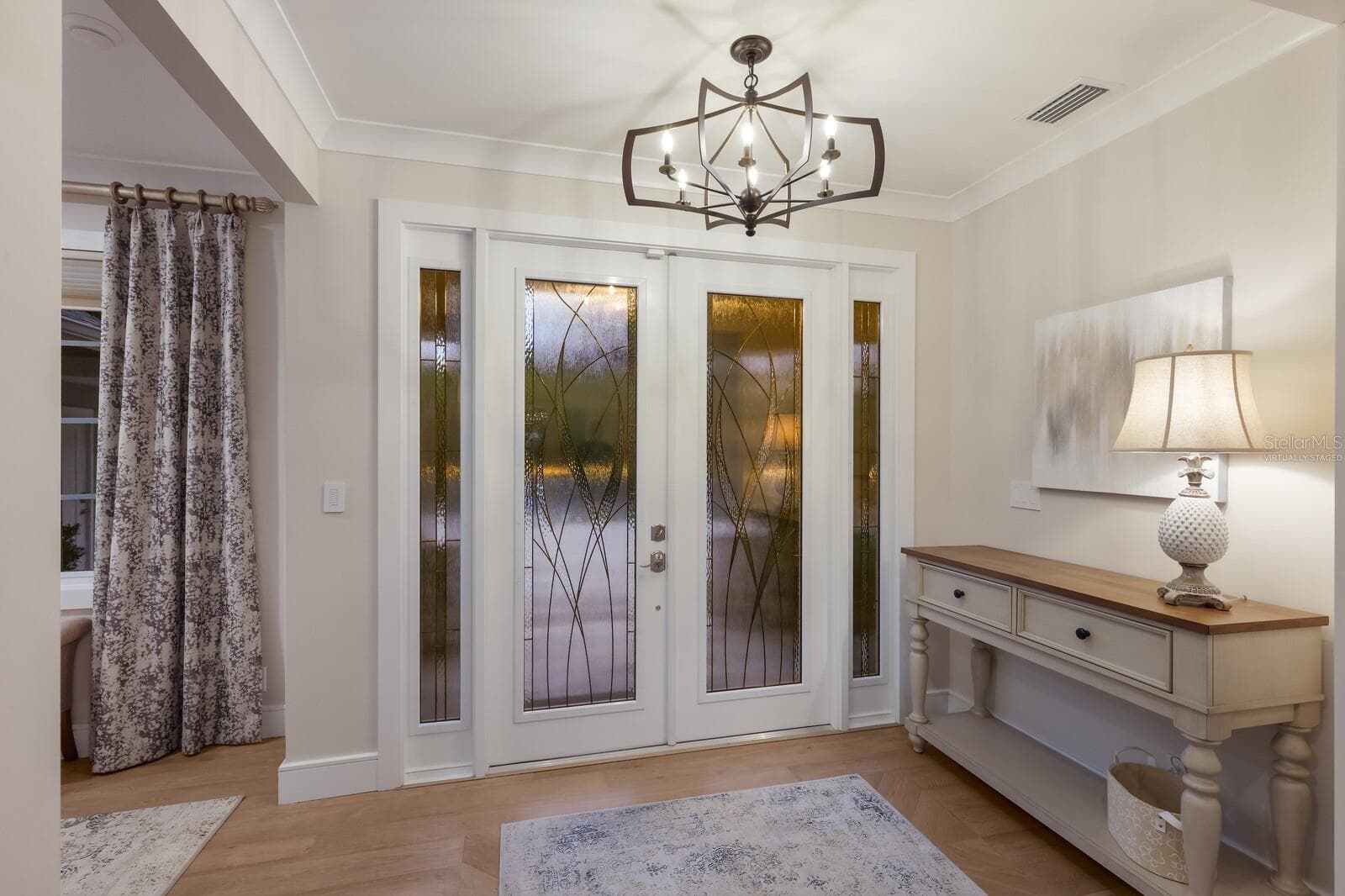Virtually Staged - 1253 N BASIN LN, SARASOTA