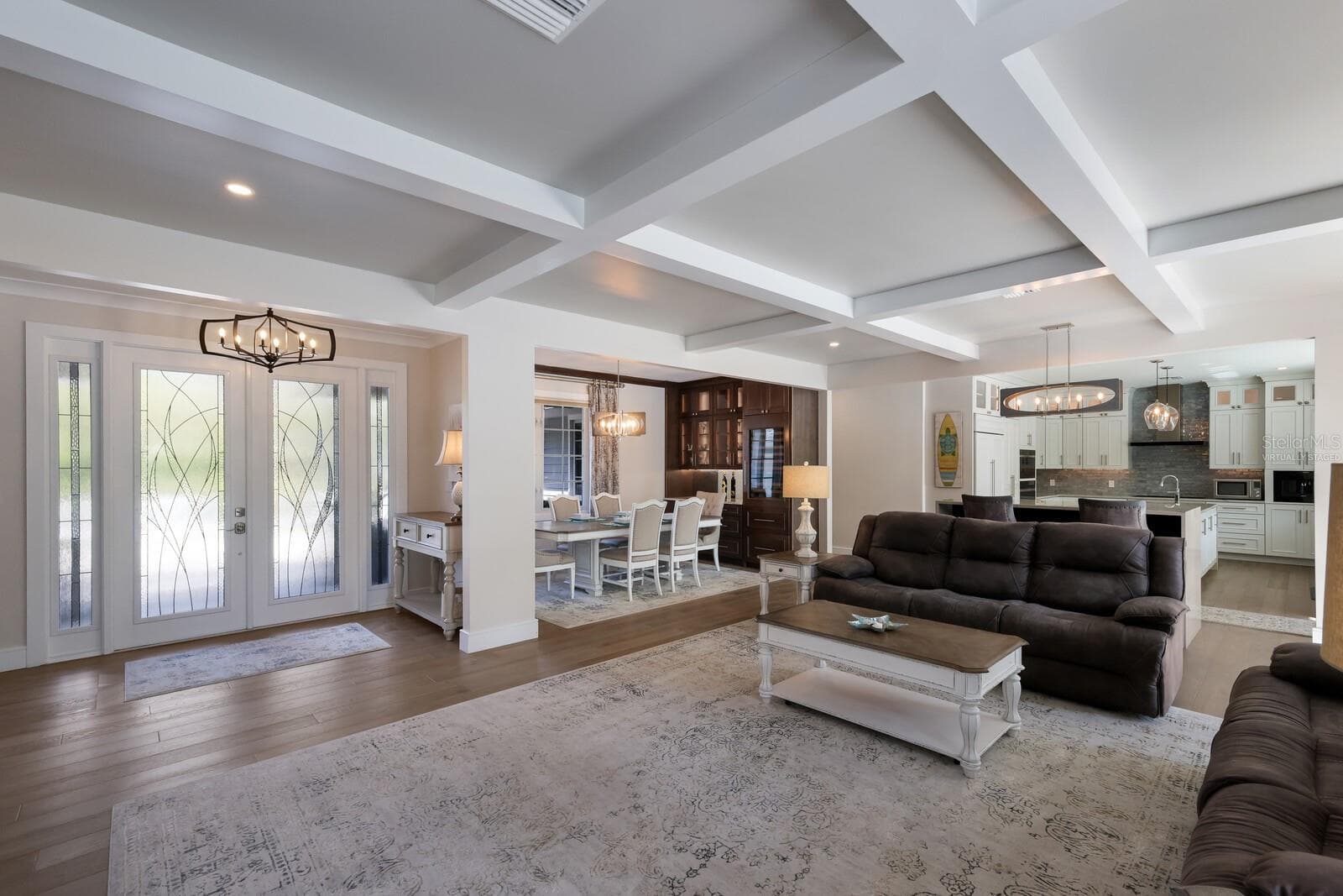 Virtually Staged - 1253 N BASIN LN, SARASOTA