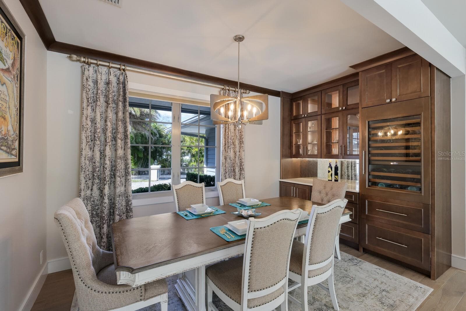 Virtually Staged - 1253 N BASIN LN, SARASOTA
