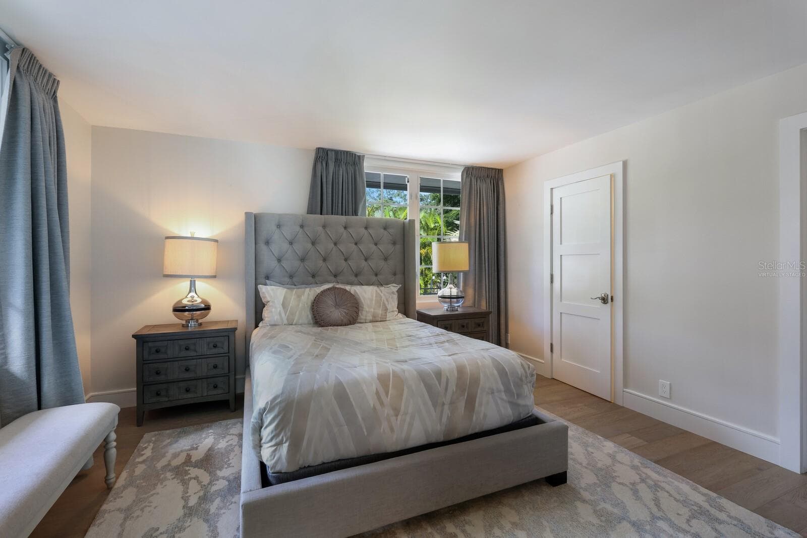 Virtually Staged - 1253 N BASIN LN, SARASOTA