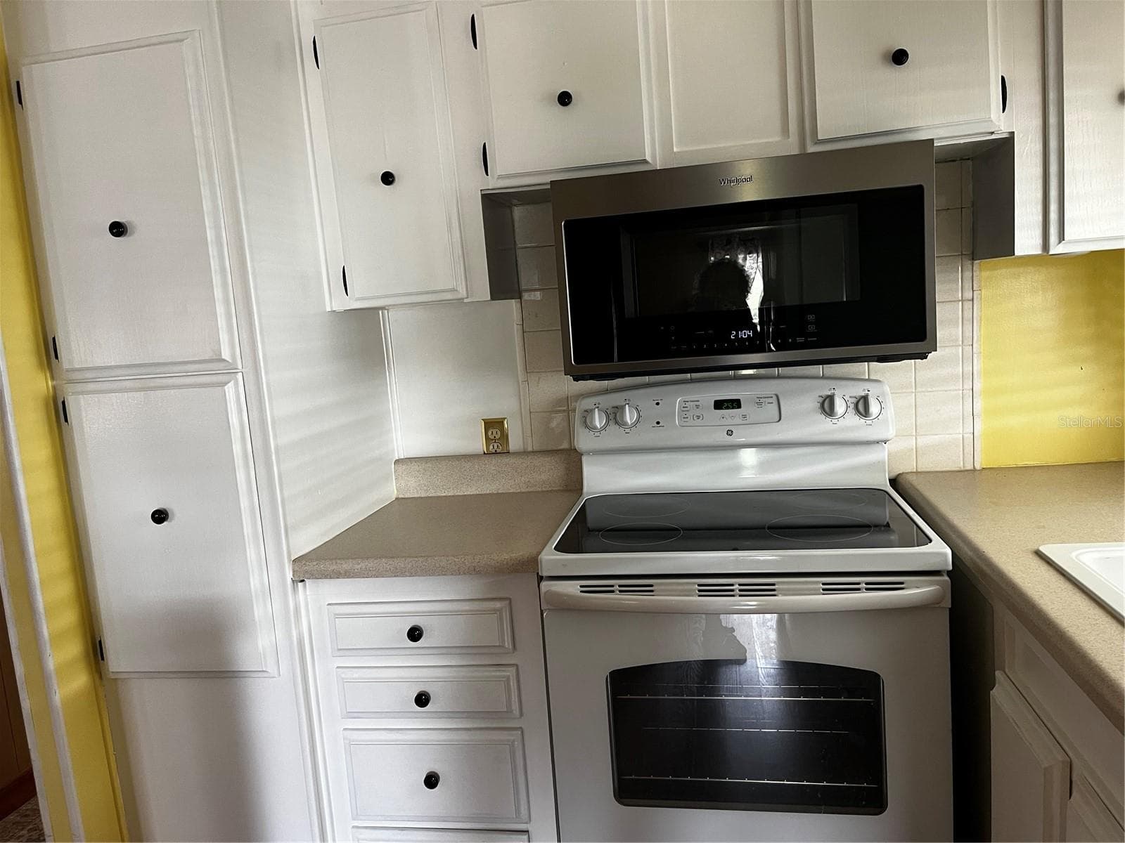 Mobile Home at 212 PARADISE S, LEESBURG, photo 4 of 22