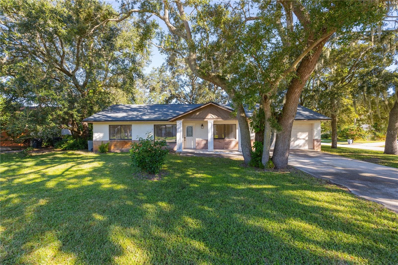 600 ENGLISH OAKS DR