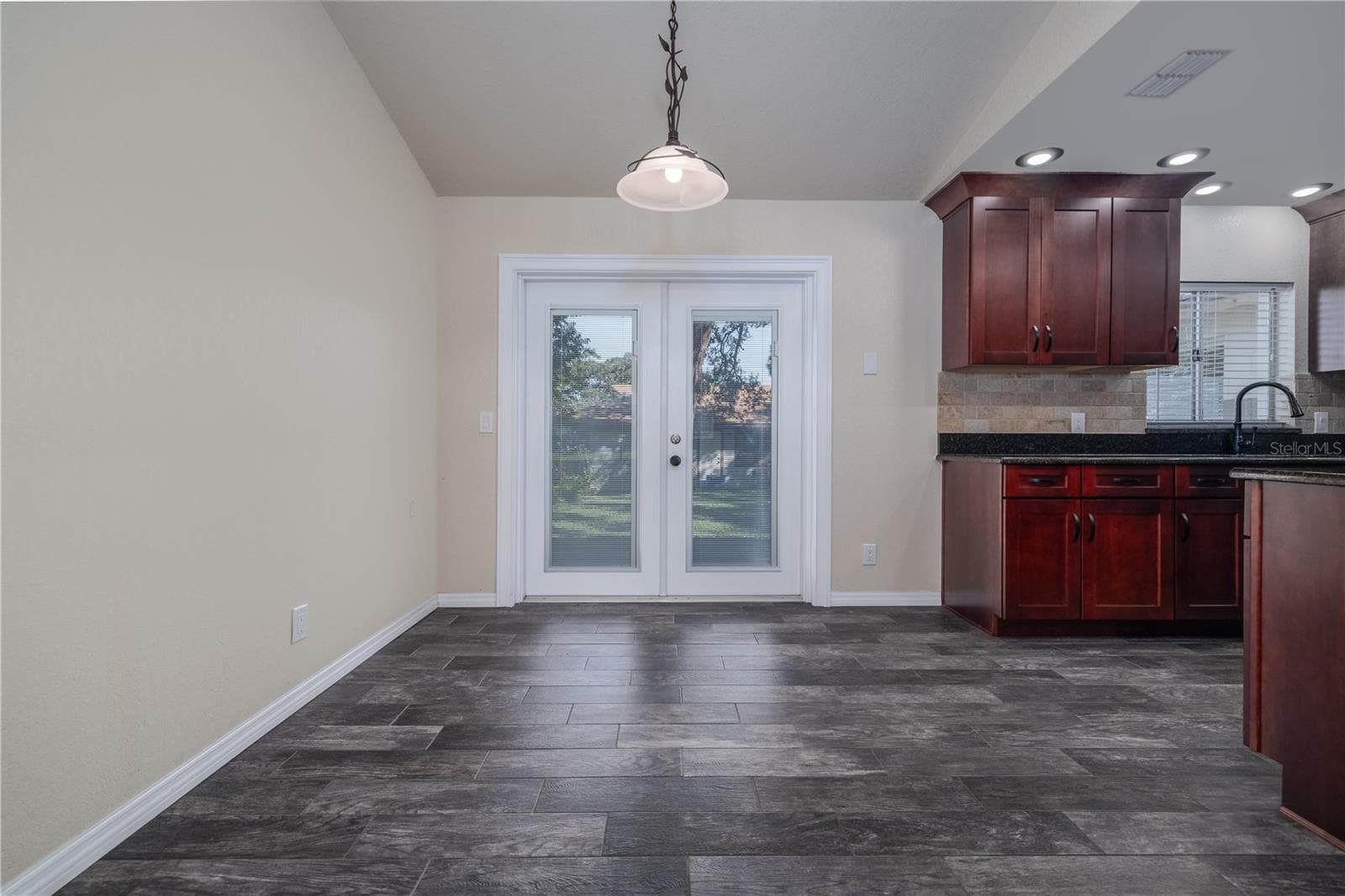 Single Family Residence at 600 ENGLISH OAKS DR, PORT ORANGE, photo 11 of 47