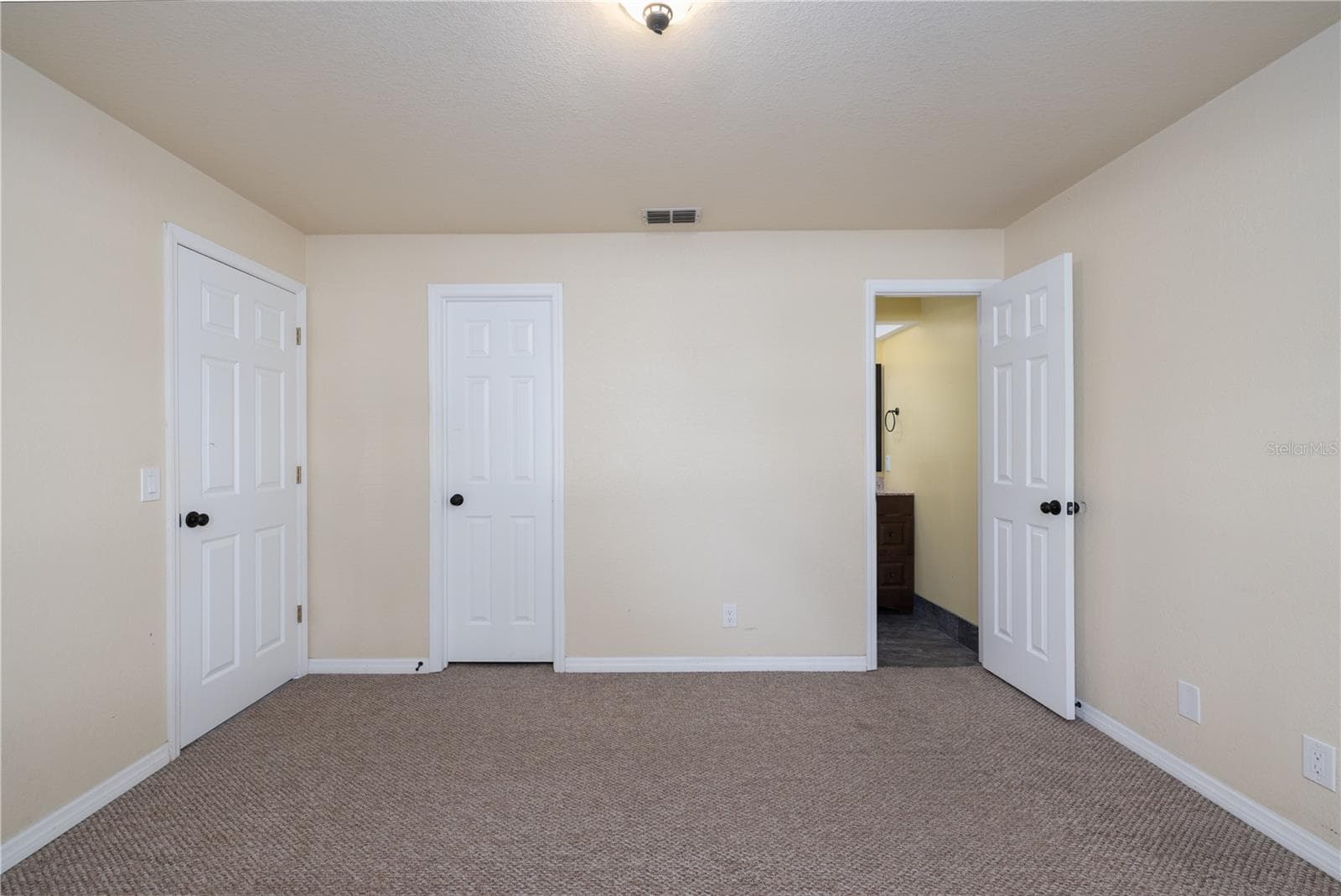 Single Family Residence at 600 ENGLISH OAKS DR, PORT ORANGE, photo 16 of 47