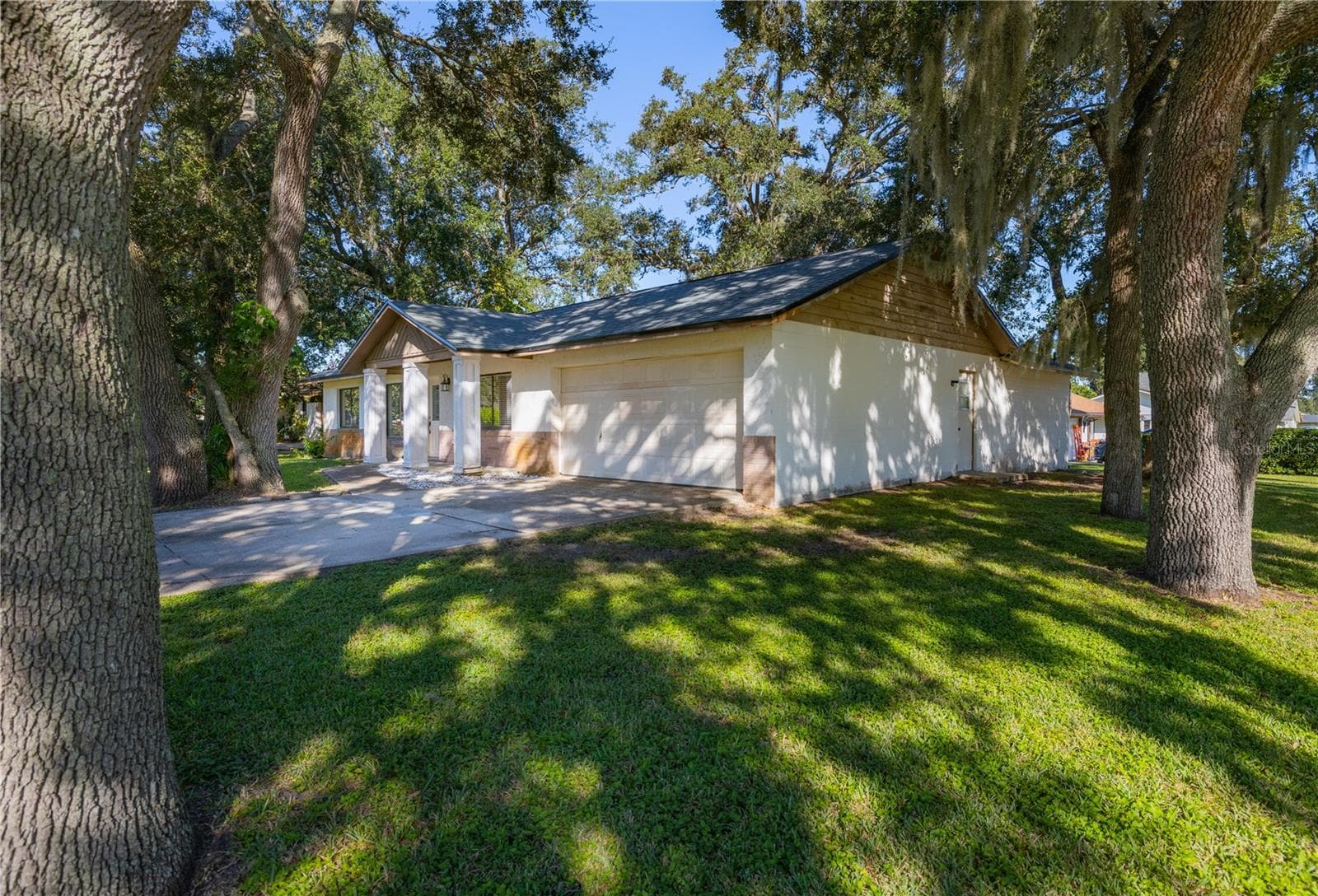 Single Family Residence at 600 ENGLISH OAKS DR, PORT ORANGE, photo 33 of 47
