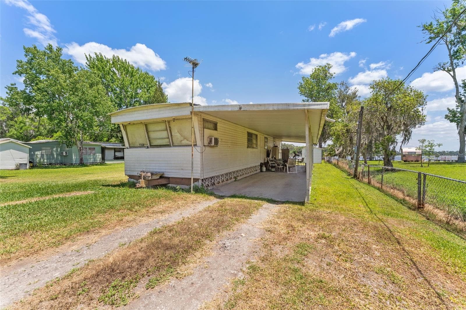 Long Driveway! - 7558 BERKLEY RD, POLK CITY