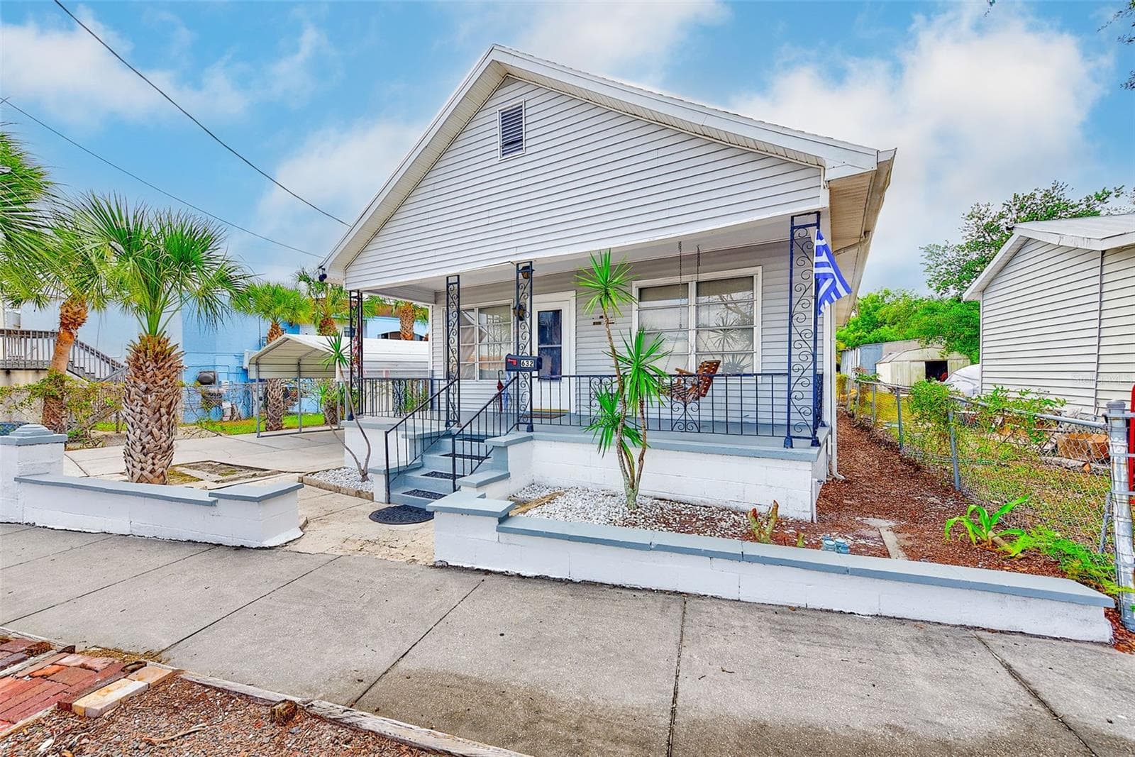 FRONT EXTERIOR - 632 CROSS ST, TARPON SPRINGS