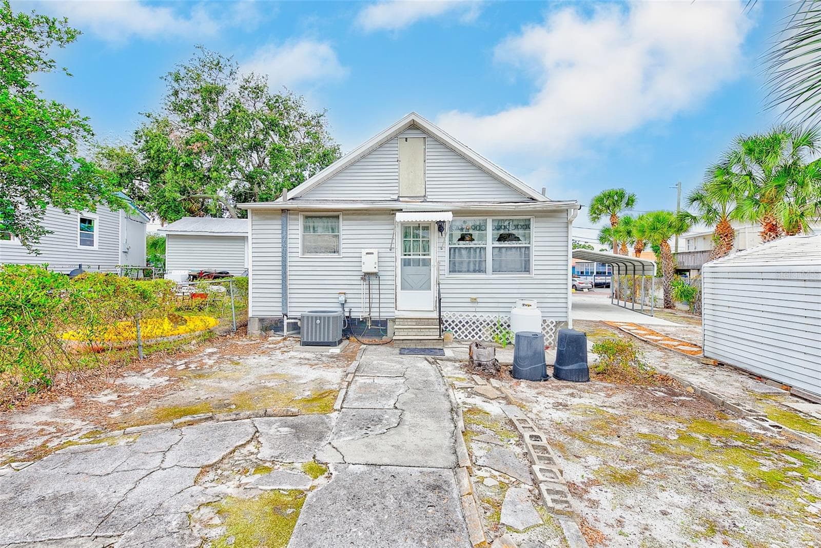 BACK EXTERIOR - 632 CROSS ST, TARPON SPRINGS