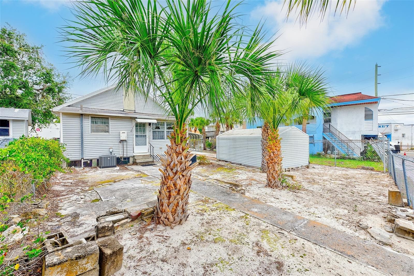 BACK EXTERIOR - 632 CROSS ST, TARPON SPRINGS