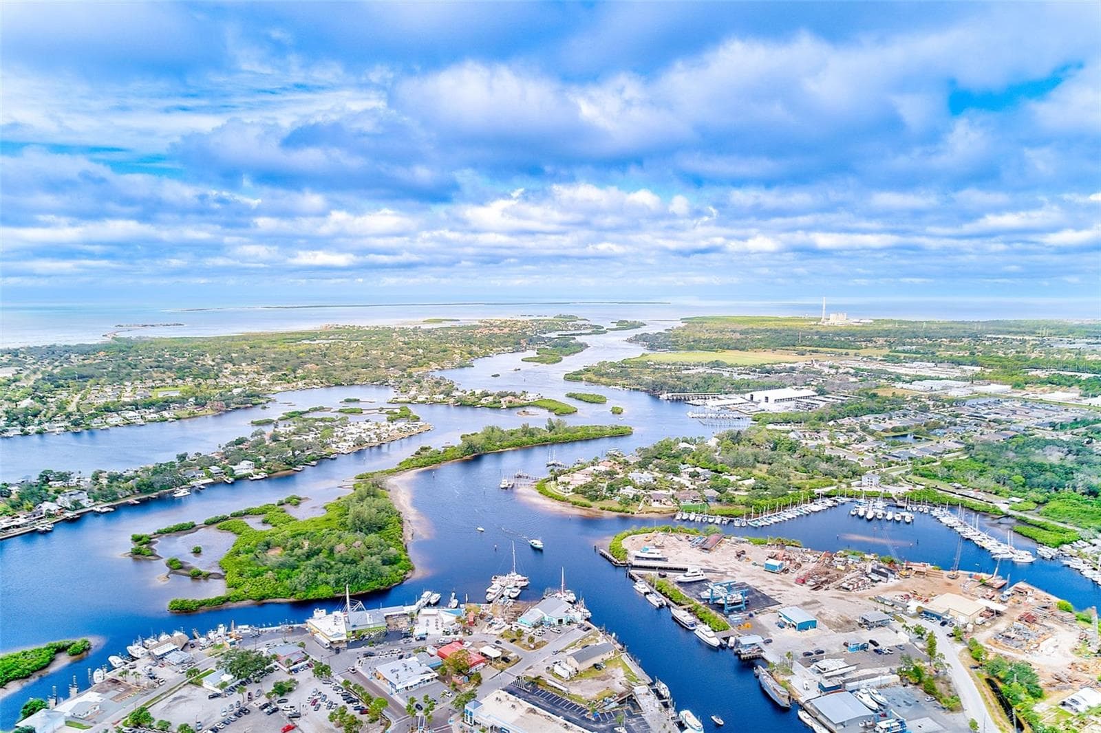 1 BLOCK OFF SPONGE DOCS - 632 CROSS ST, TARPON SPRINGS
