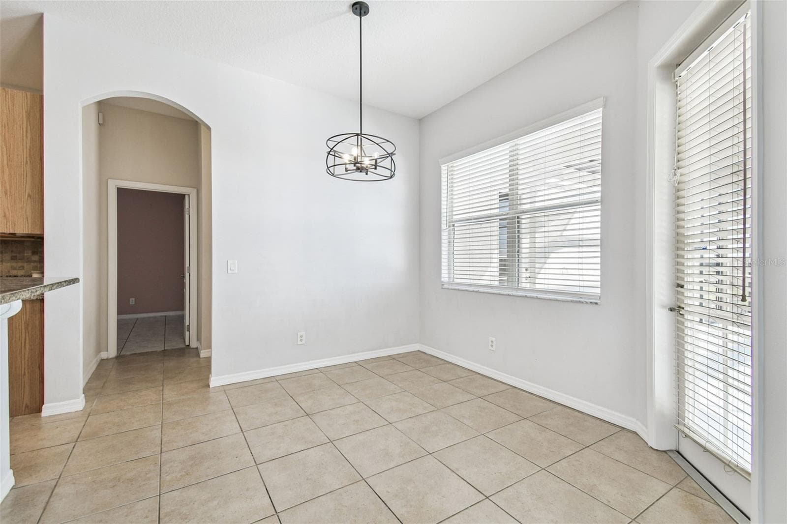 Breakfast room - 15639 SETH COUNTRY LN, WIMAUMA