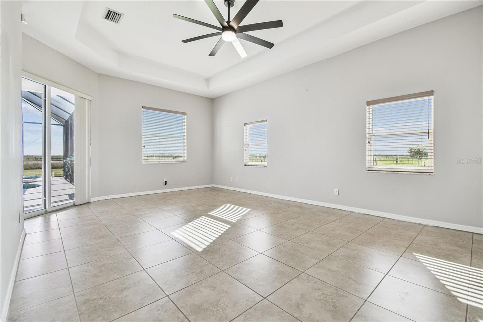 Primary bedroom - 15639 SETH COUNTRY LN, WIMAUMA