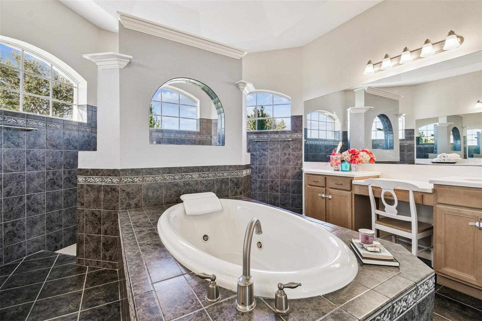 Single Family Residence at 15639 SETH COUNTRY LN, WIMAUMA, photo 27 of 82