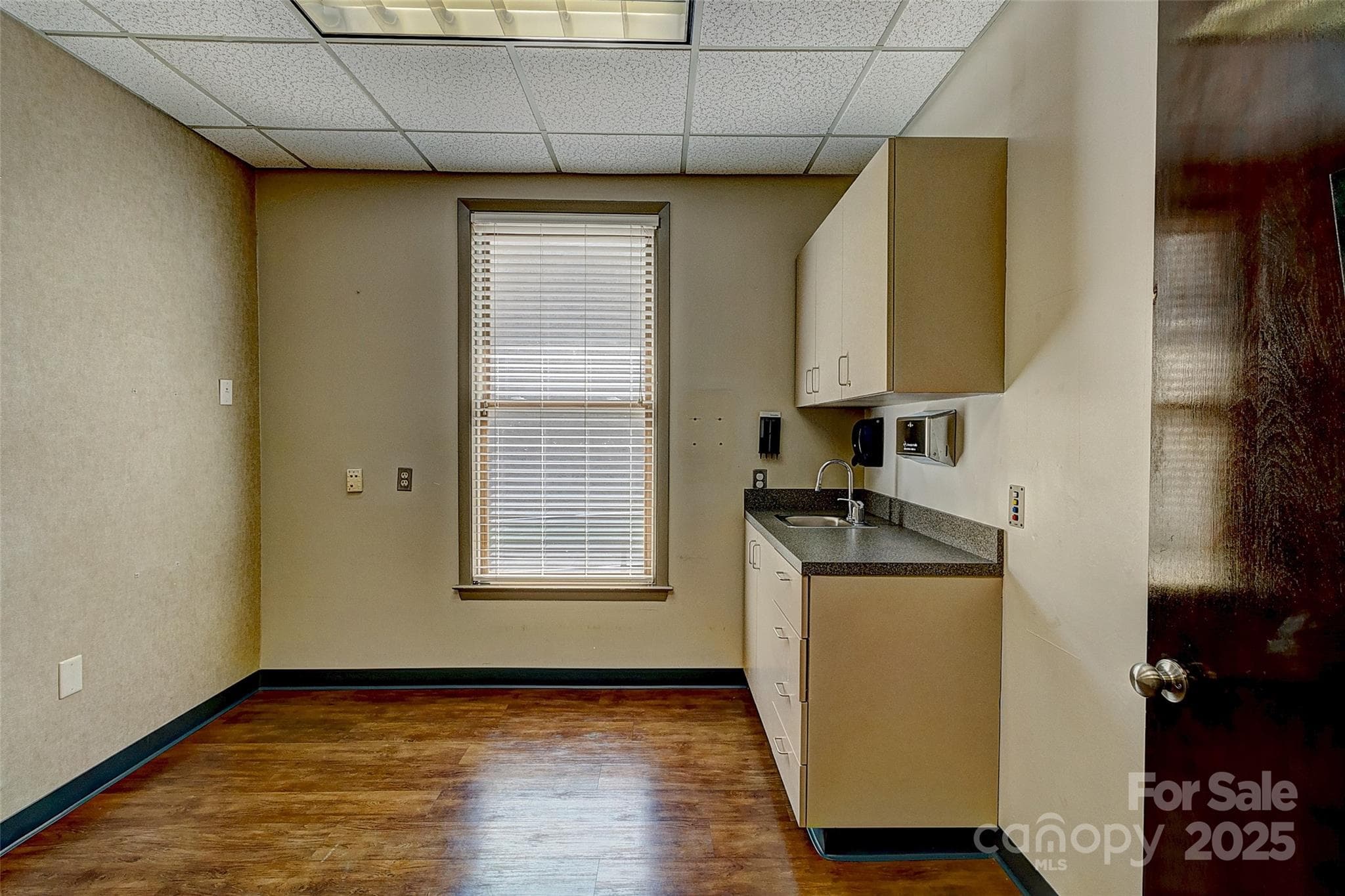 Medical at 112 S Oak Street, Cherryville, photo 14 of 48