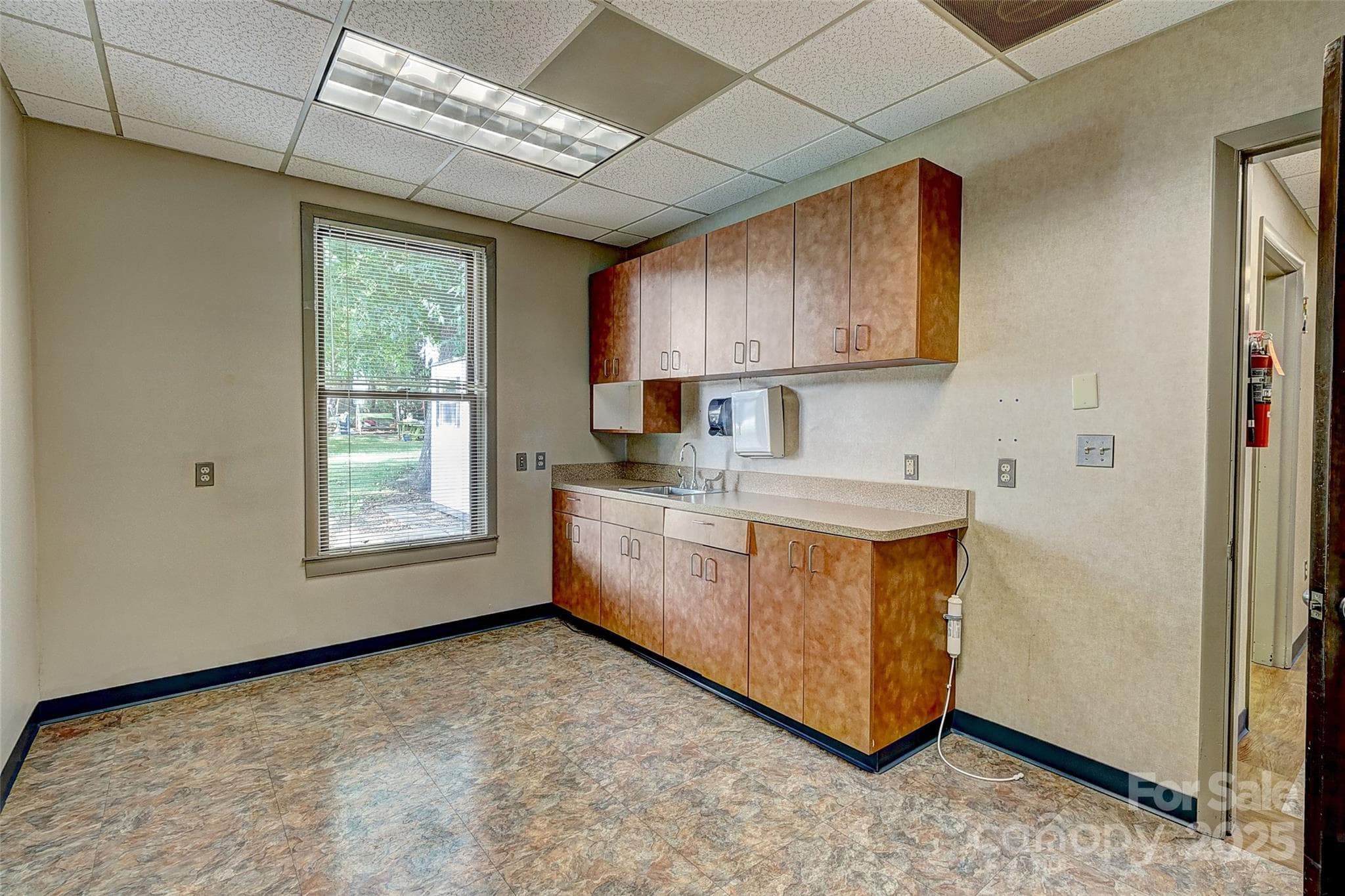 Medical at 112 S Oak Street, Cherryville, photo 23 of 48