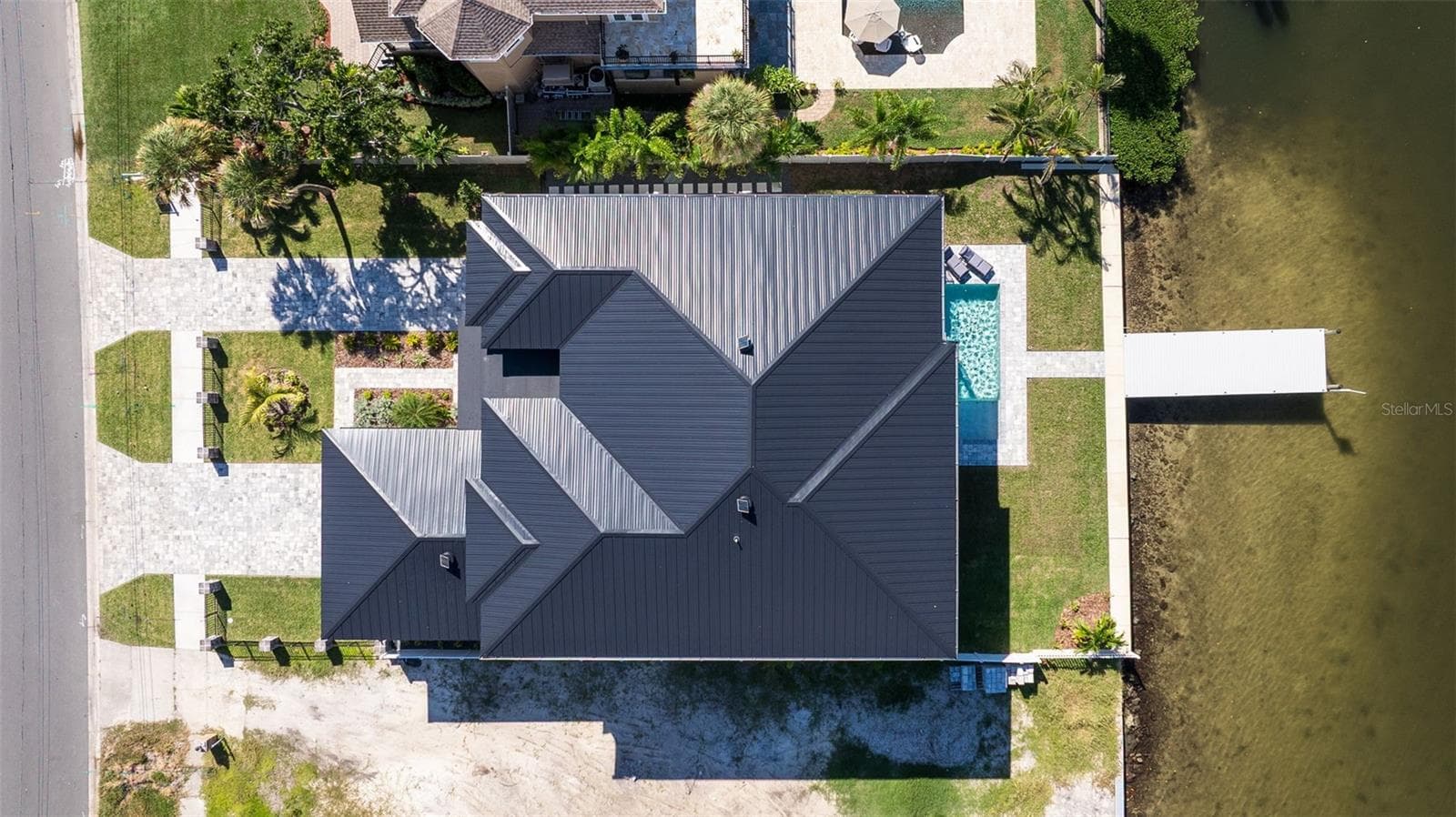 Single Family Residence at 2121 BAYOU GRANDE BLVD NE, ST PETERSBURG, photo 88 of 110
