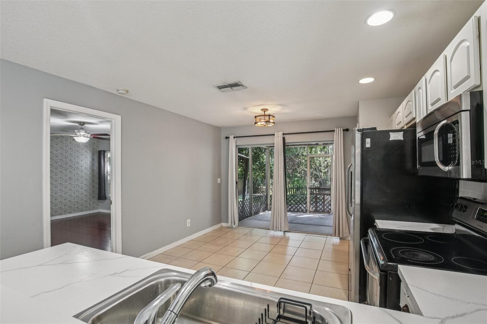 Single Family Residence at 7842 CITRUS BLOSSOM DR, LAND O LAKES, photo 10 of 76