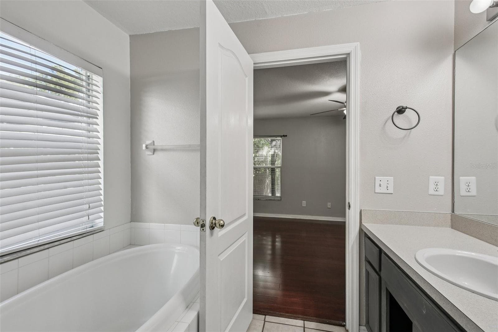 Single Family Residence at 7842 CITRUS BLOSSOM DR, LAND O LAKES, photo 14 of 76
