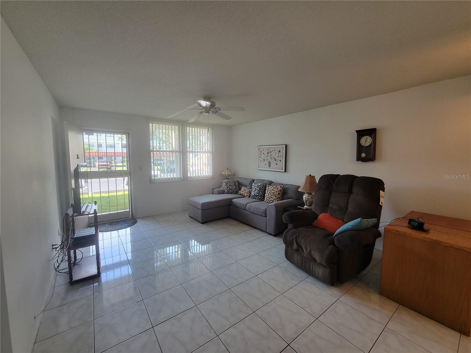 Condominium at 4915 BAY ST NE #122, ST PETERSBURG, photo 7 of 41