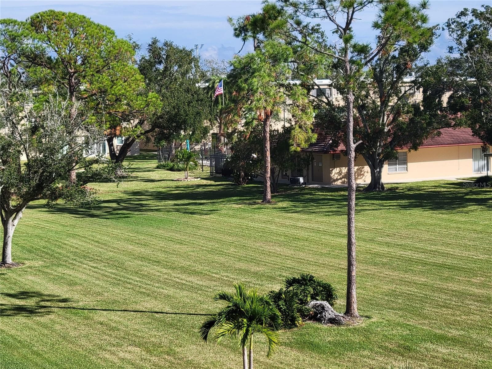Condominium at 4915 BAY ST NE #122, ST PETERSBURG, photo 36 of 41