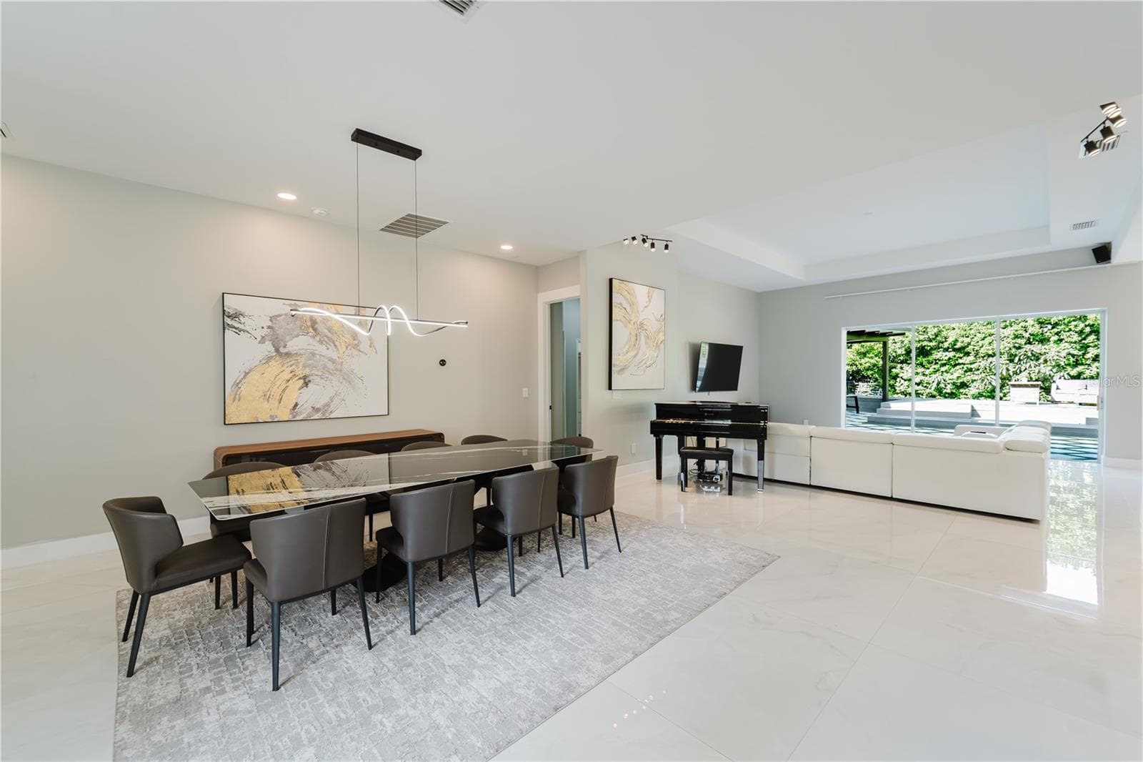 Single Family Residence at 1361 WHITNEY ISLES DR, WINDERMERE, photo 3 of 49