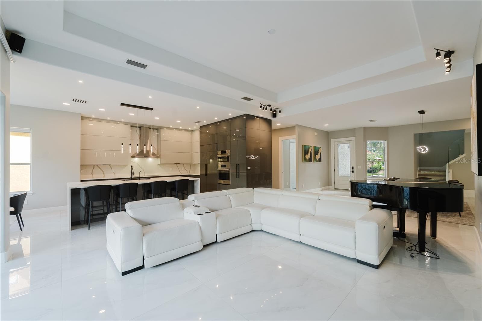 Single Family Residence at 1361 WHITNEY ISLES DR, WINDERMERE, photo 10 of 49