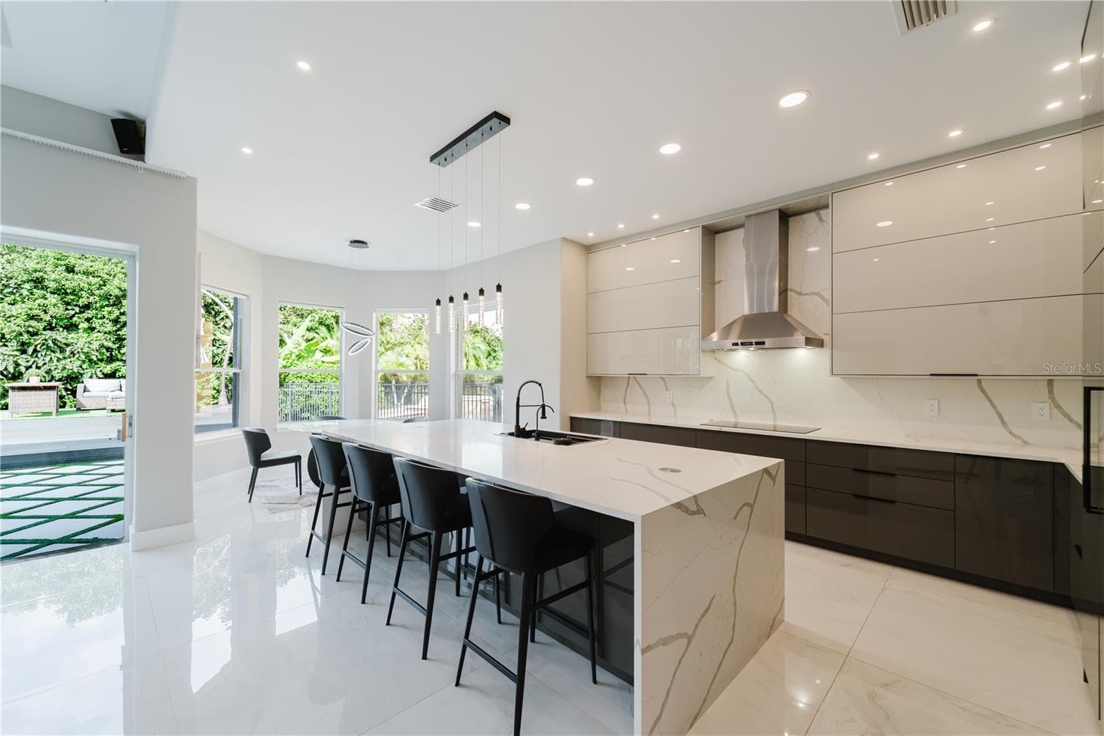 Single Family Residence at 1361 WHITNEY ISLES DR, WINDERMERE, photo 11 of 49